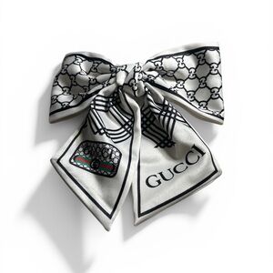 Hair Clip with Iconic Drsign